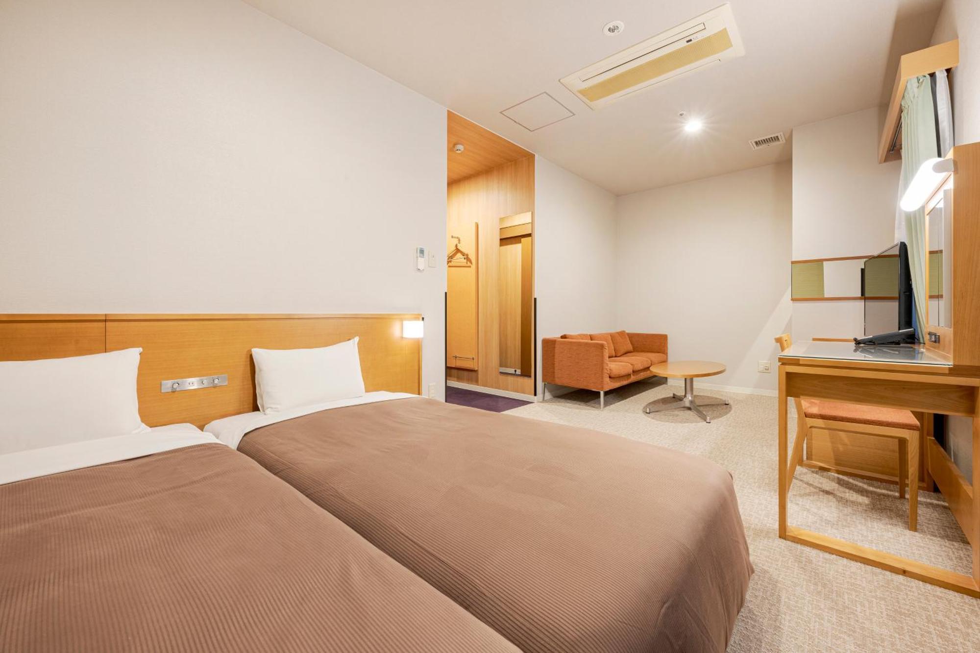 Candeo Hotels Ueno Park Tokyo Exterior photo